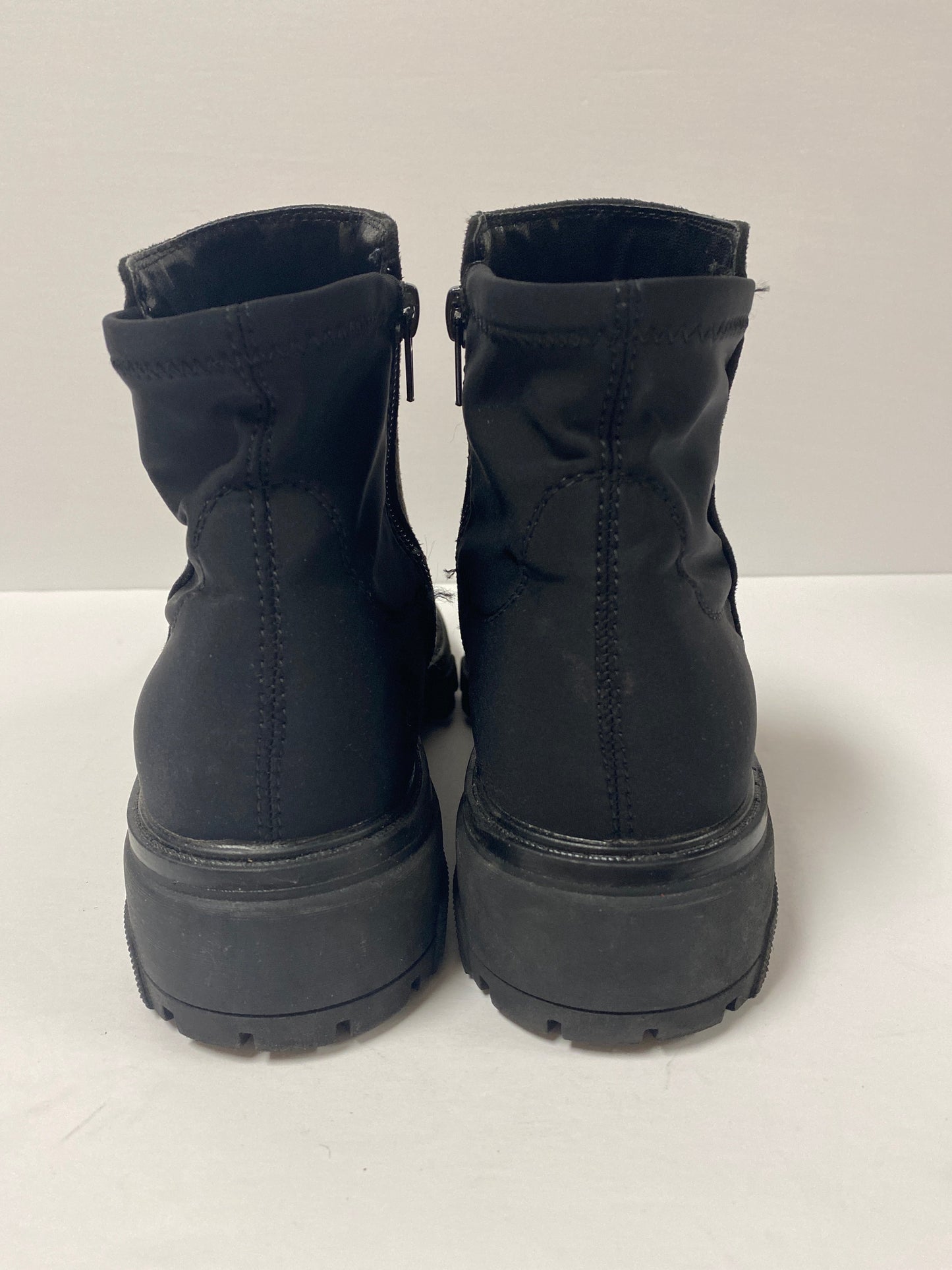 Boots Ankle Heels By Unisa  Size: 8