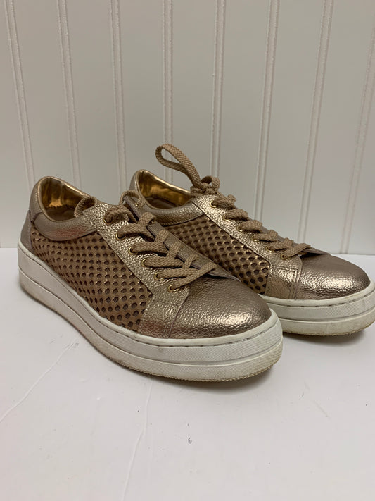 Shoes Sneakers By Clothes Mentor  Size: 7.5