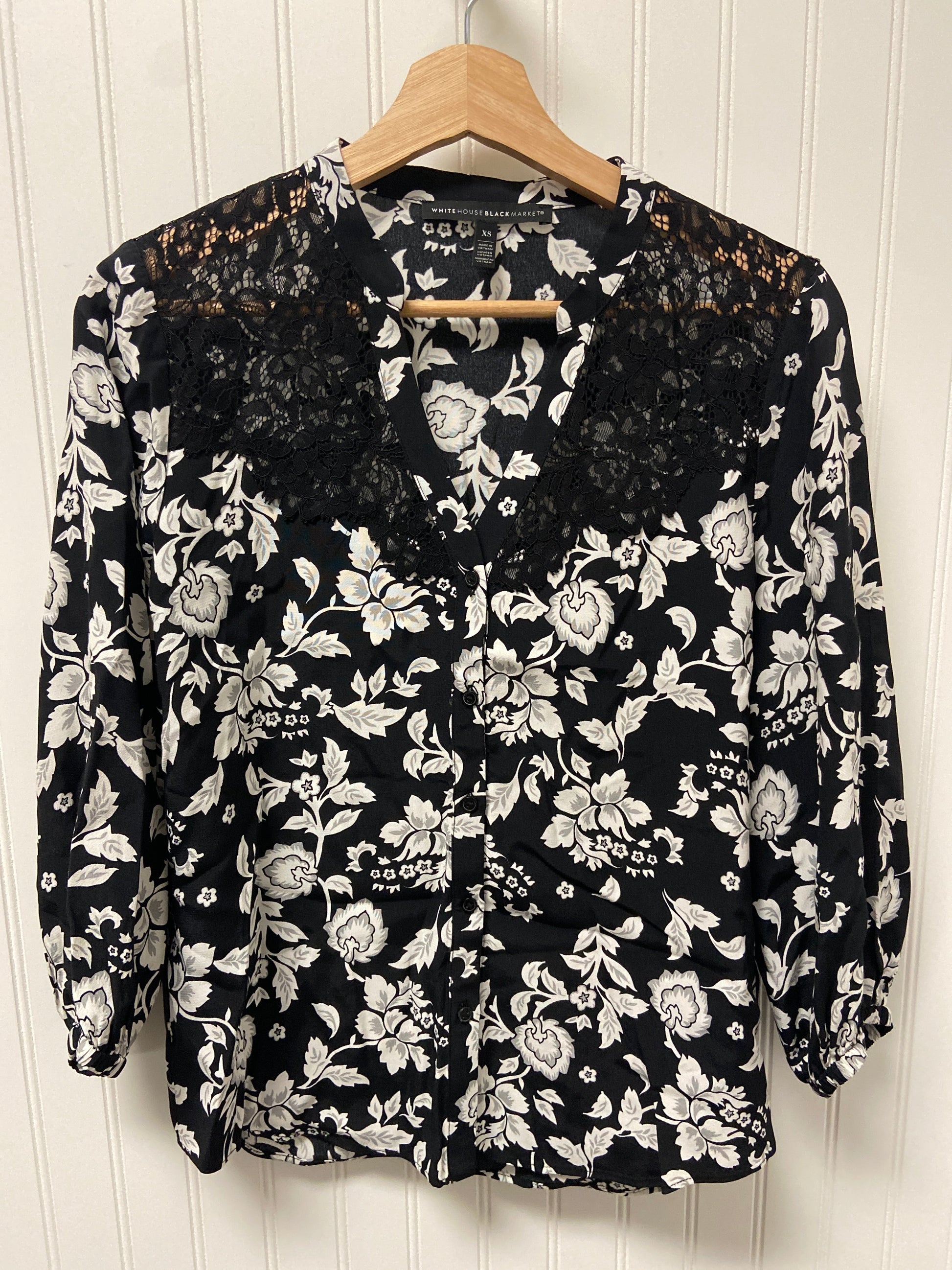 Blouse Long Sleeve By White House Black Market Size: Xs – Clothes Mentor