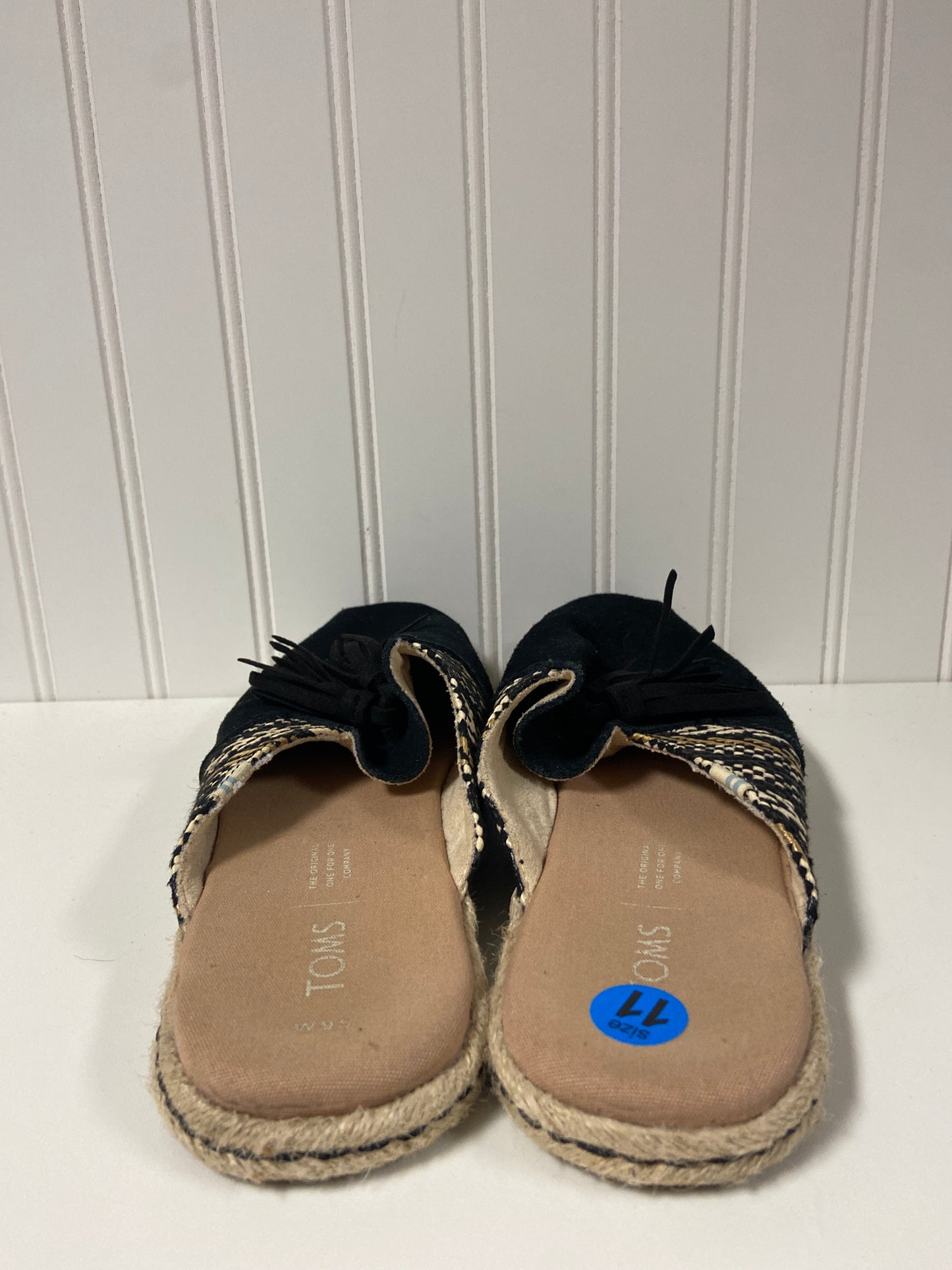 Shoes Flats By Toms  Size: 9.5