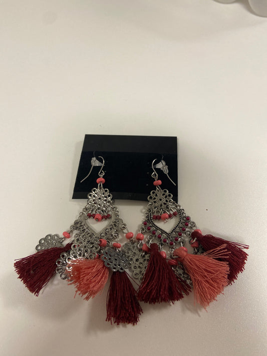 Earrings Dangle/drop By Clothes Mentor