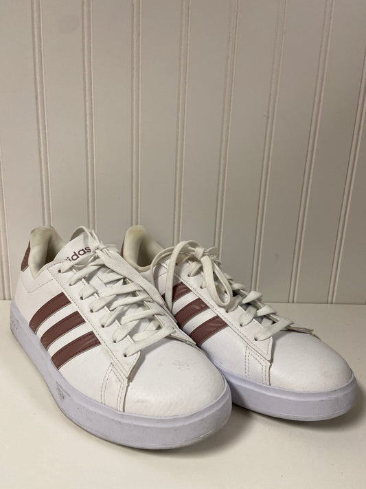 White Shoes Sneakers Adidas, Size 7.5