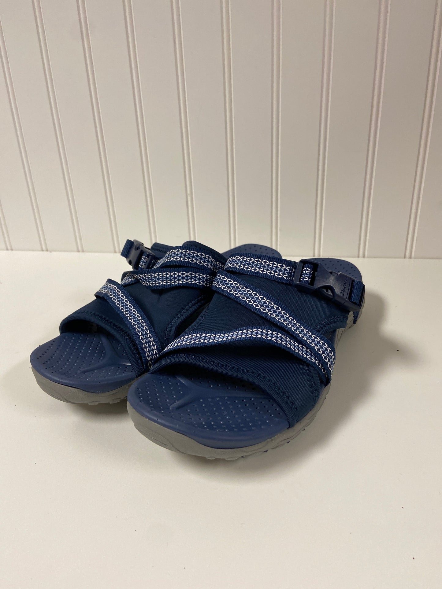 Navy Sandals Flats Skechers, Size 8