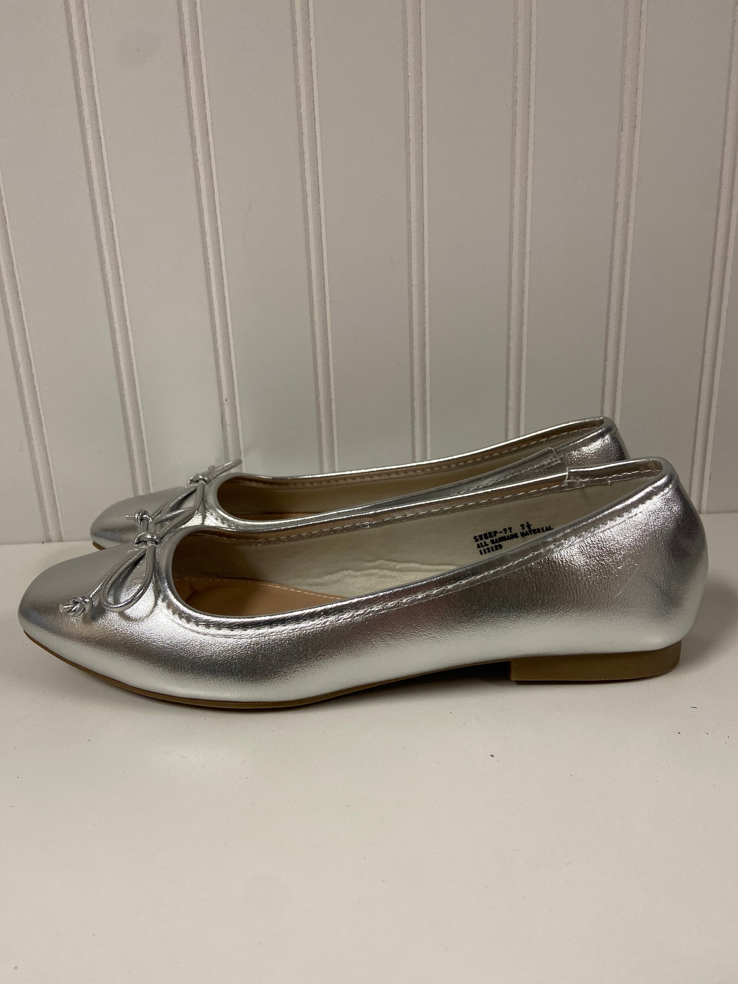 Silver Shoes Flats Bamboo, Size 7.5