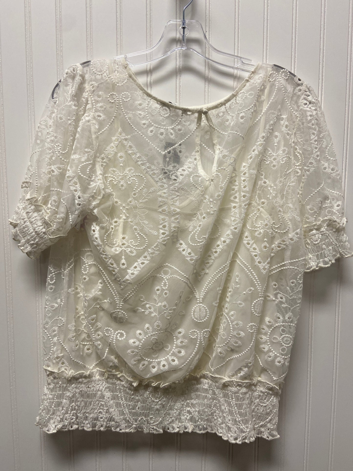 White Top Short Sleeve Express, Size L