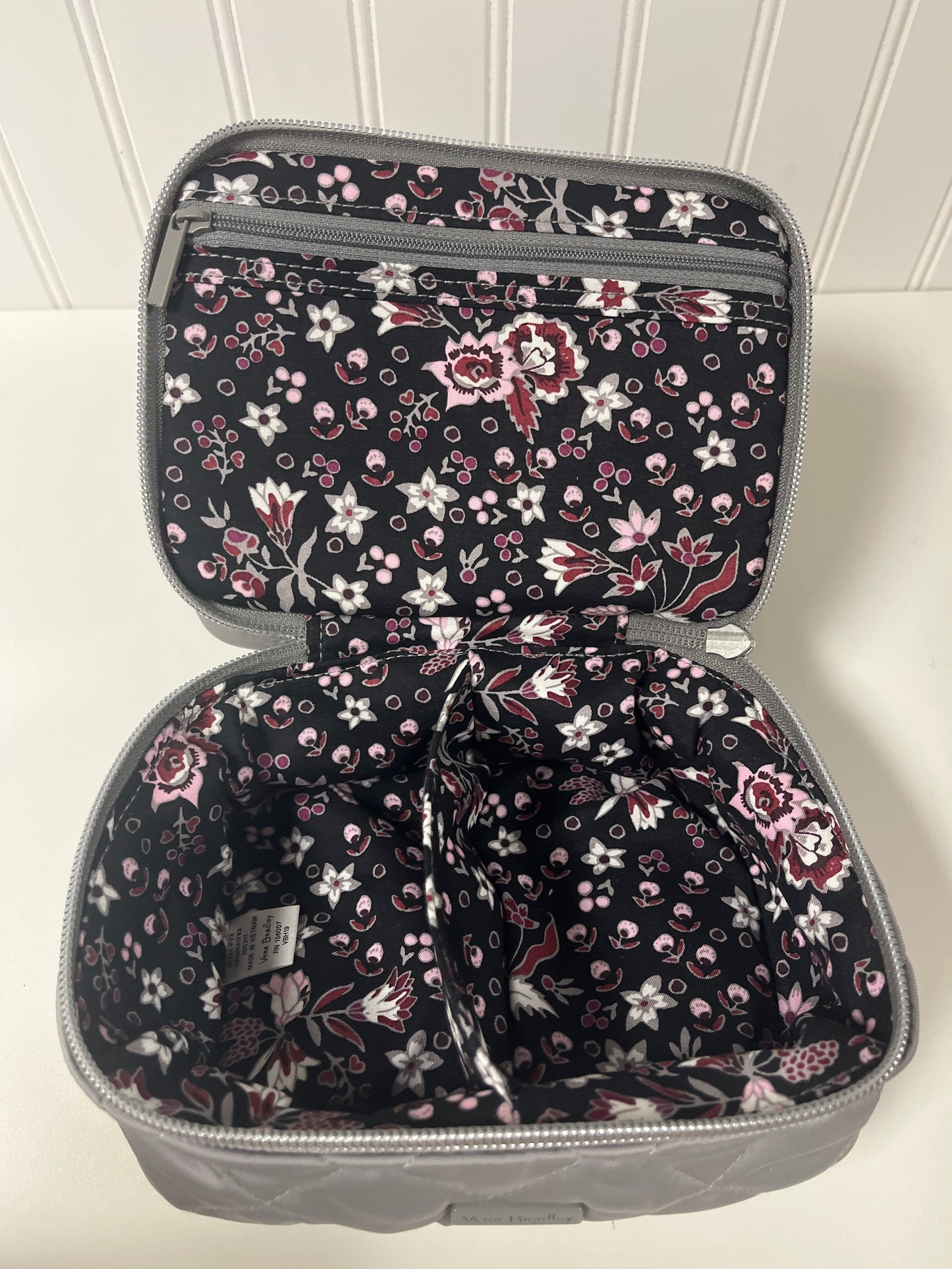 Makeup Bag Vera Bradley, Size Medium