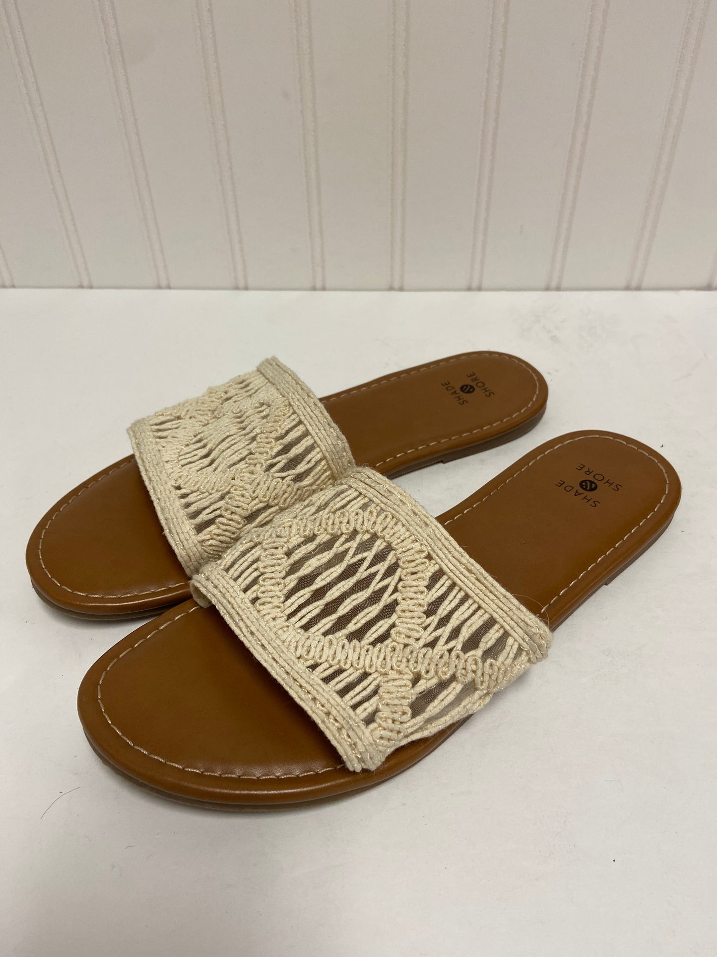 Beige Sandals Flats Shade & Shore, Size 8