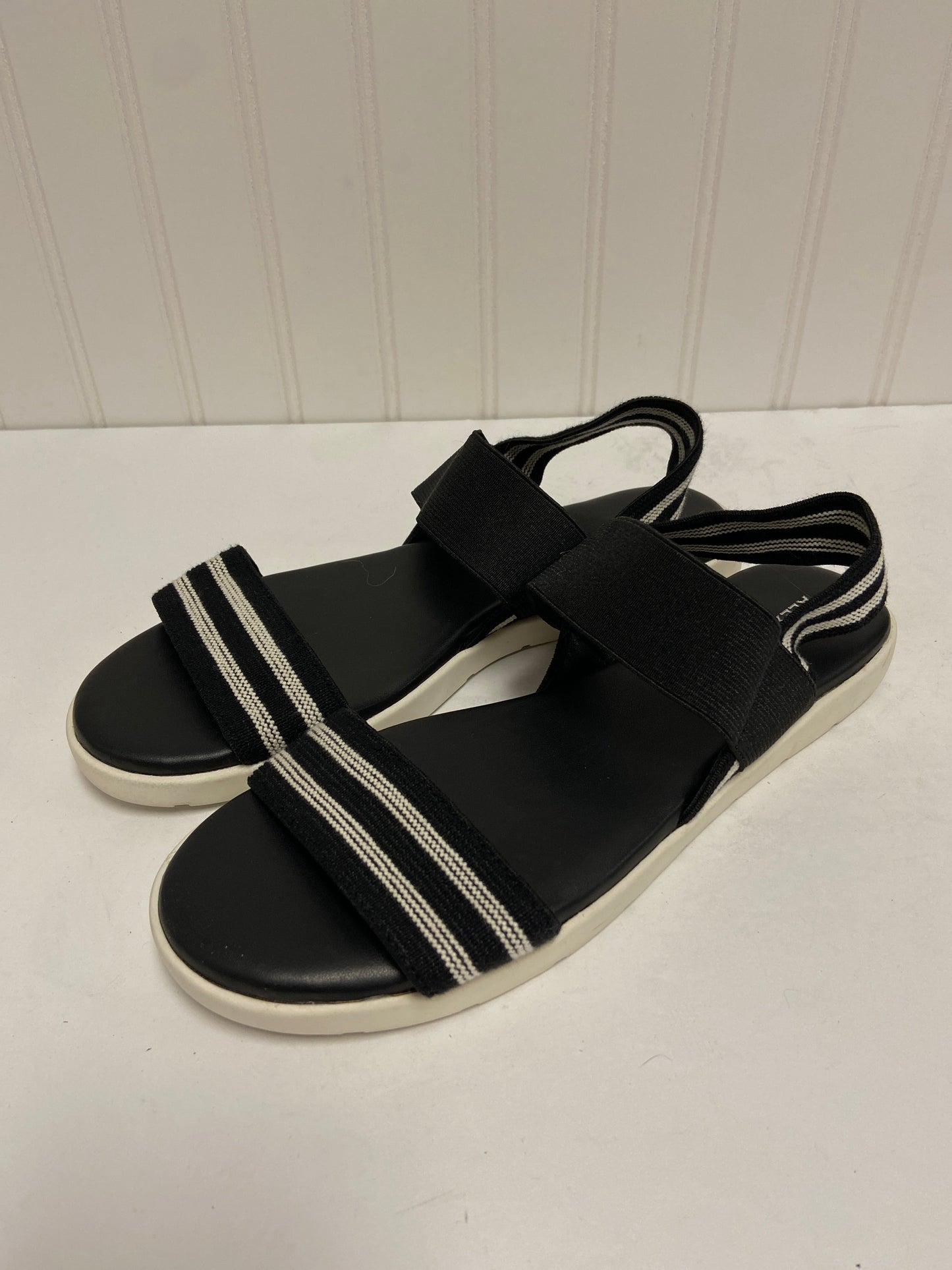 Black & White Sandals Flats Alex Marie, Size 8