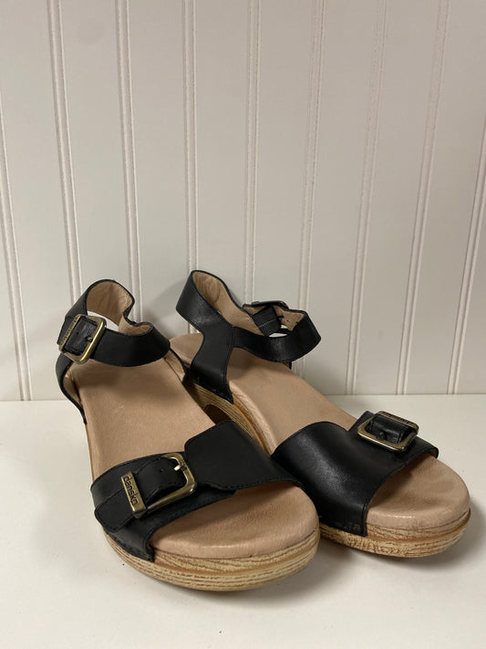 Black Sandals Heels Block Dansko, Size 10.5