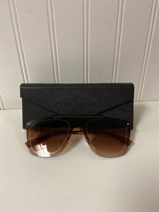 Sunglasses Clothes Mentor, Size 01 Piece