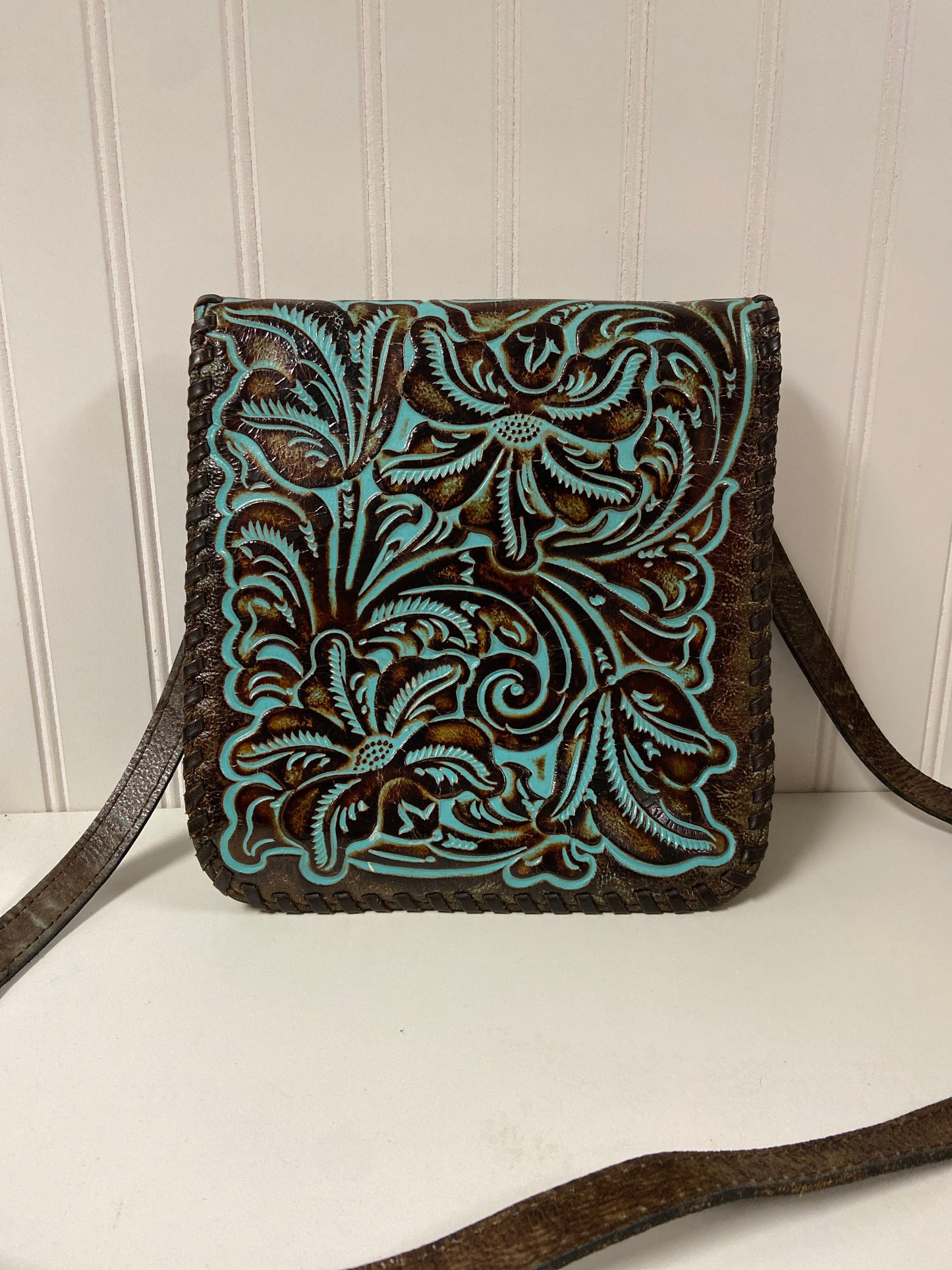 Crossbody Designer Patricia Nash, Size Medium