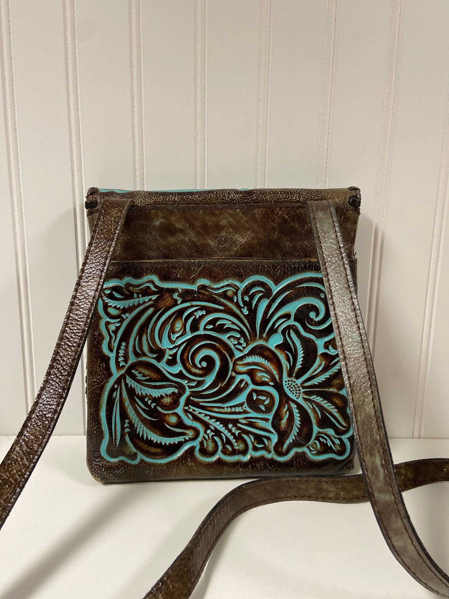 Crossbody Designer Patricia Nash, Size Medium