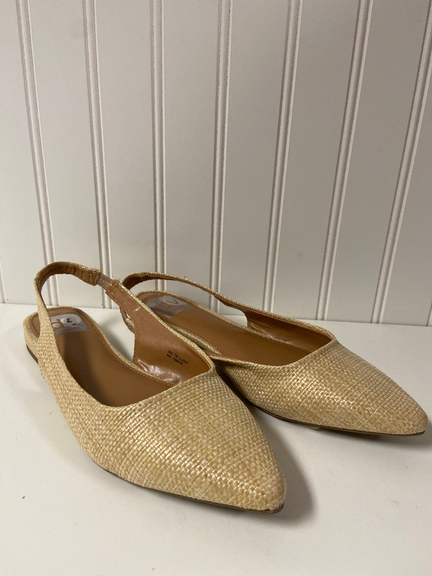 Beige Sandals Flats Dolce Vita, Size 7