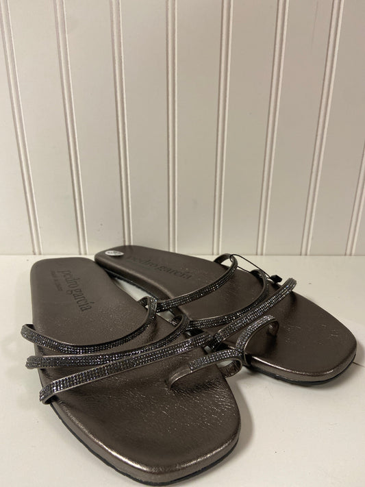 Silver Sandals Flats Clothes Mentor, Size 9.5