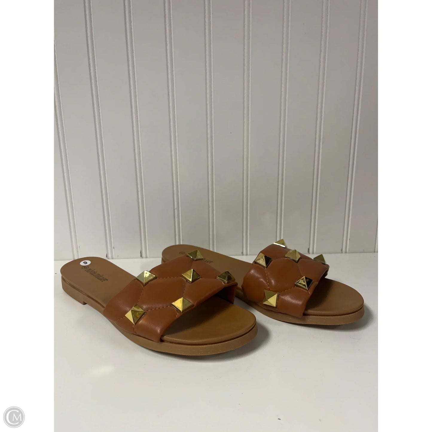 Sandals Flats By Olivia Miller In Tan, Size: 9