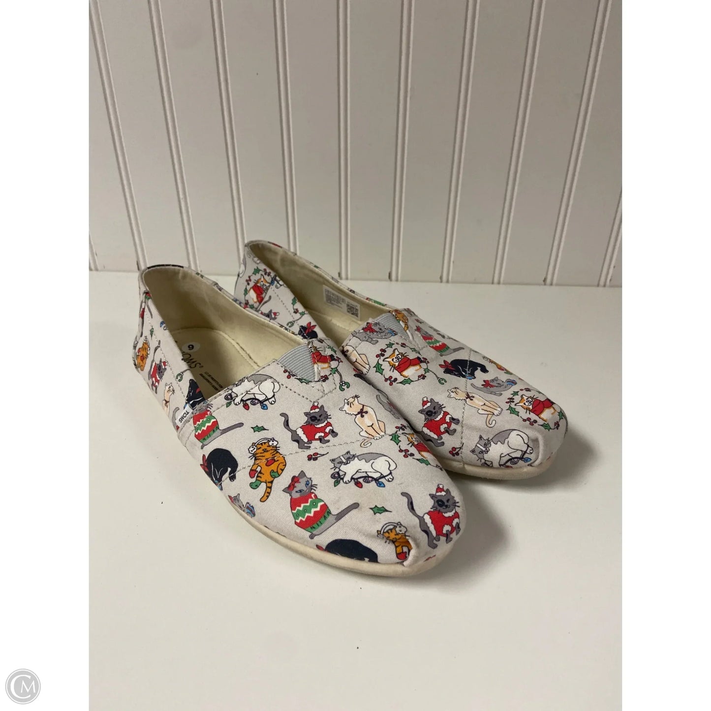 Shoes Flats By Toms In Grey, Size: 9