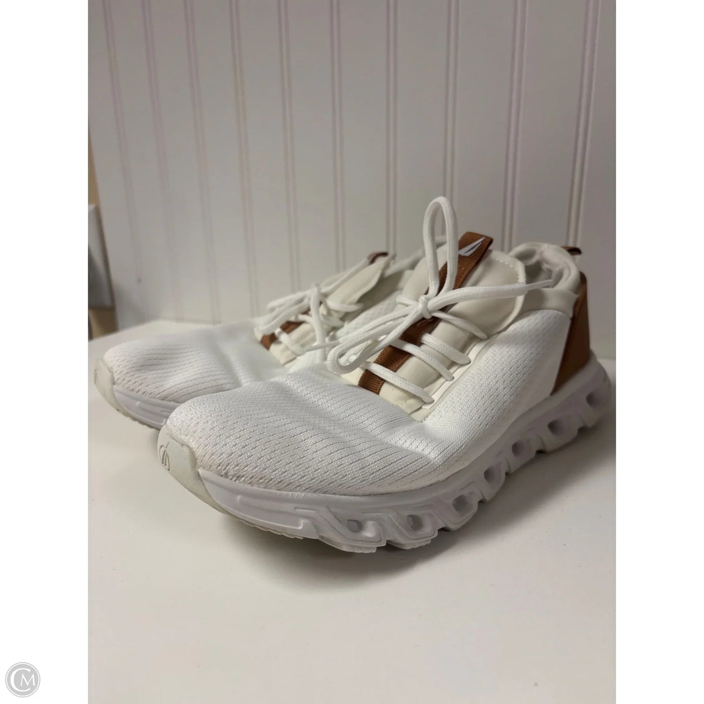 Shoes Sneakers By Nautica In White, Size: 9.5