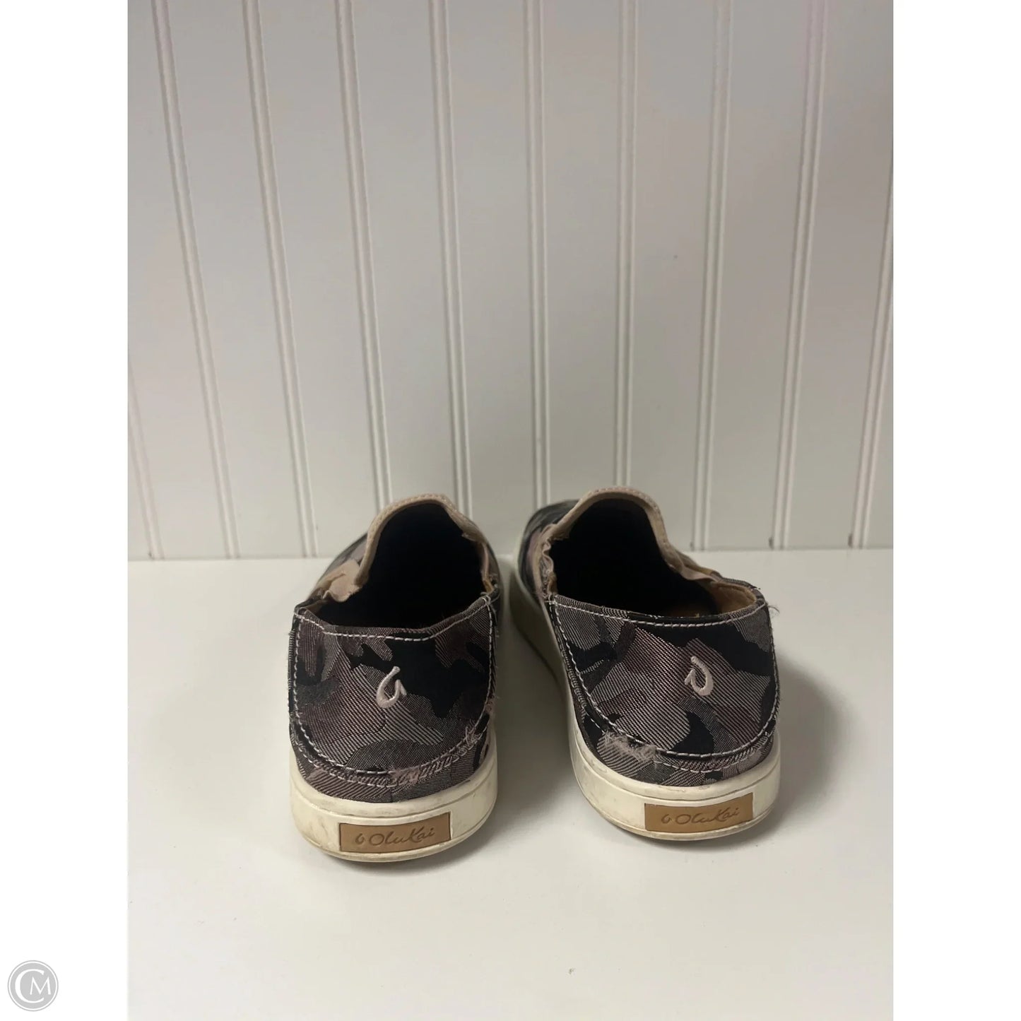 Shoes Athletic By Olukai In Camouflage Print, Size: 8.5