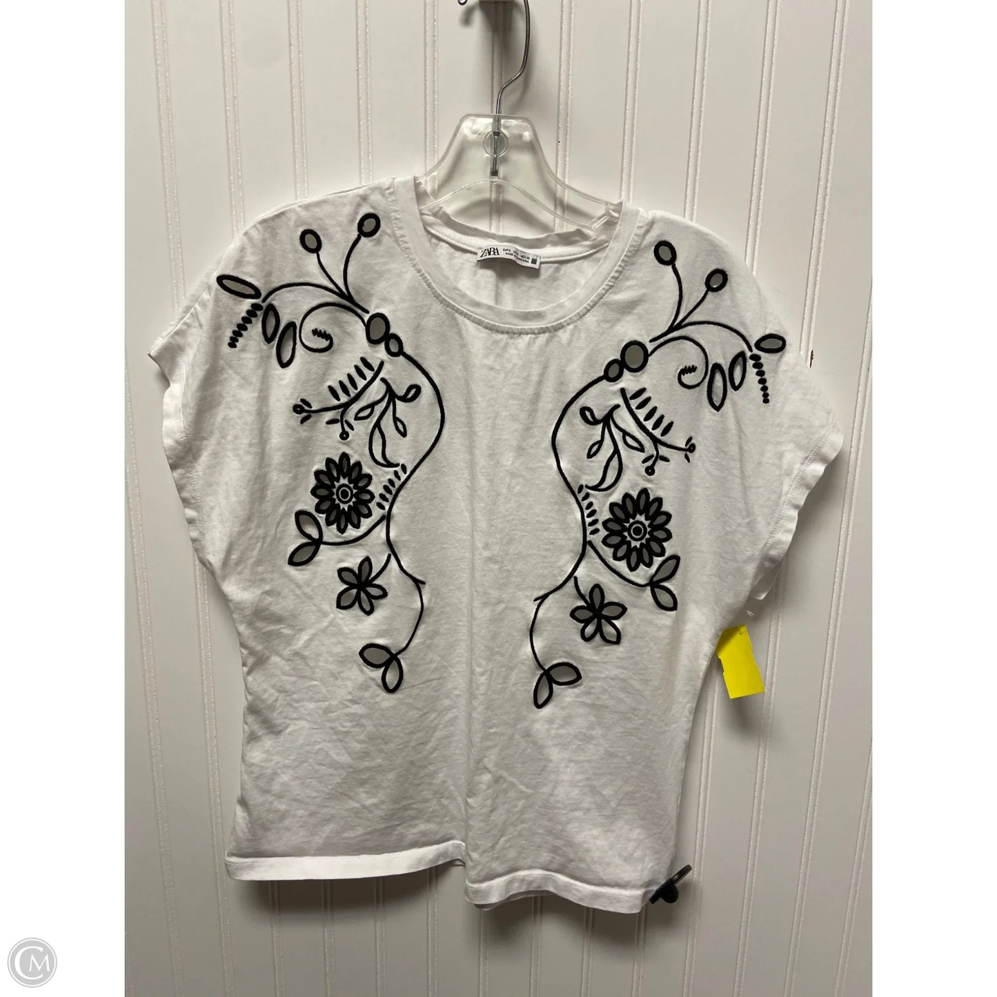 Top Short Sleeve By Zara In White, Size: S