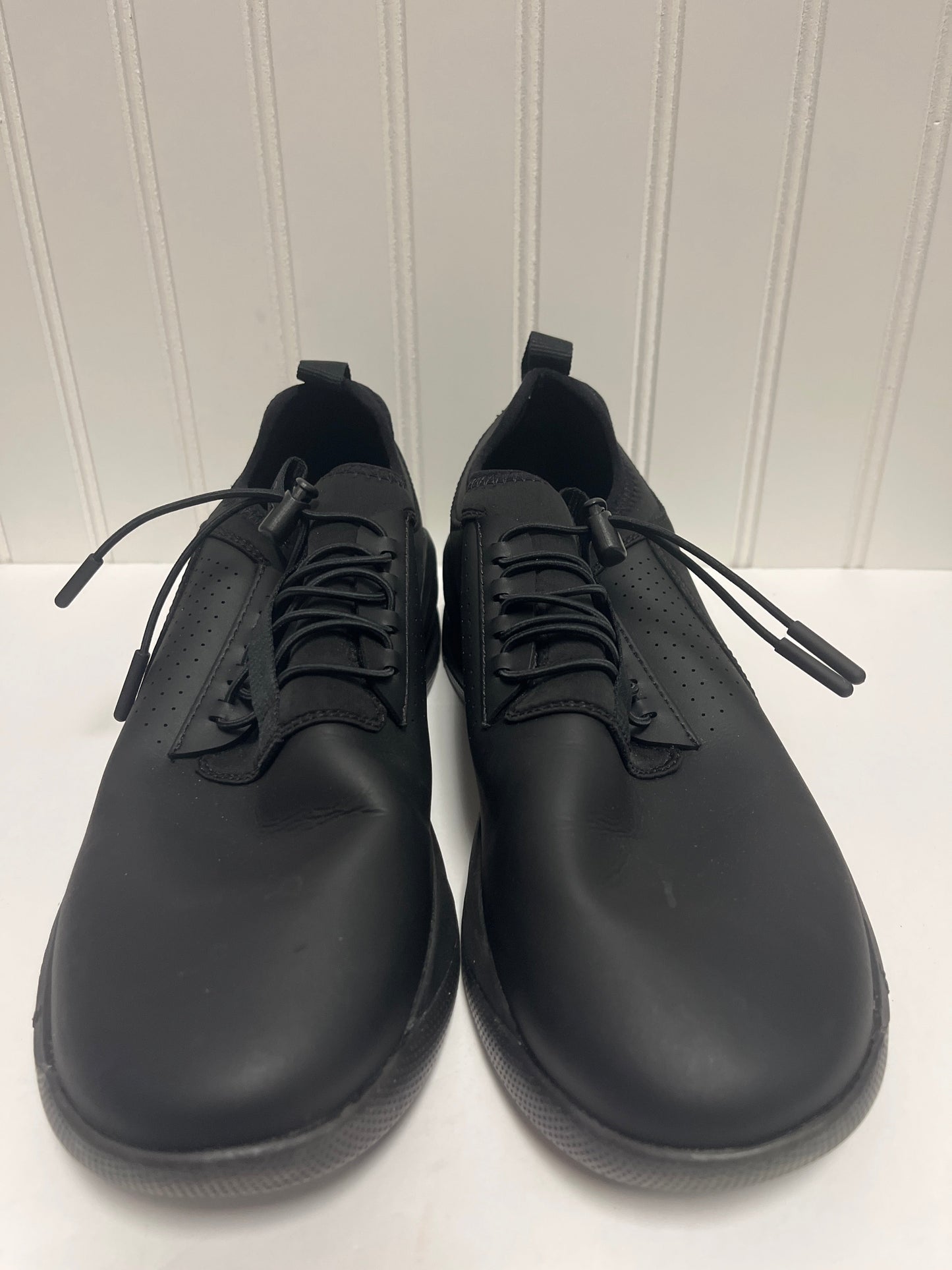 Shoes Athletic By Clothes Mentor  Size: 9.5