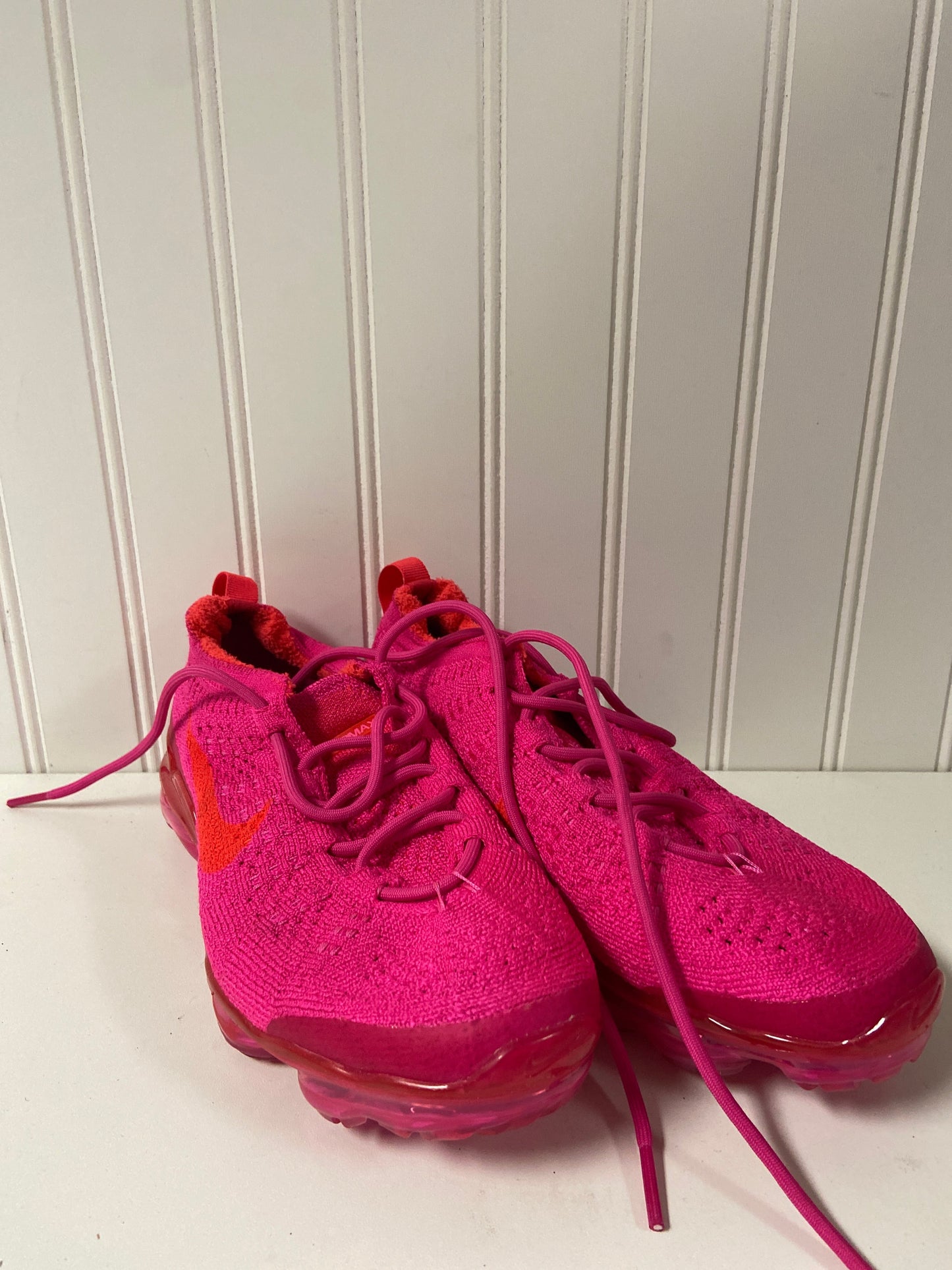 Pink Shoes Athletic Nike, Size 6