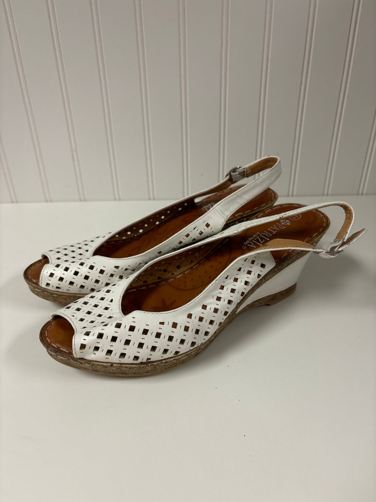 White Sandals Heels Wedge Spring Step, Size 10.5