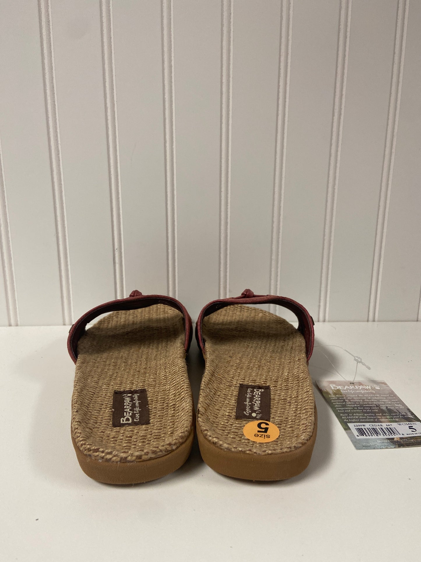 Sandals Flats By Bearpaw  Size: 5