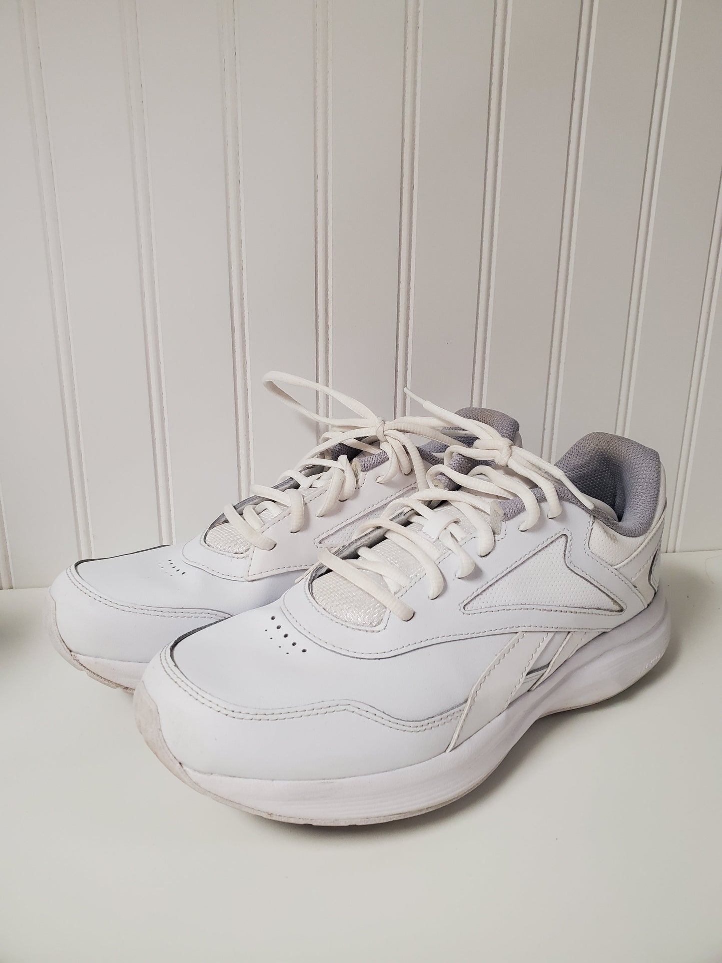 White Shoes Athletic Reebok, Size 10