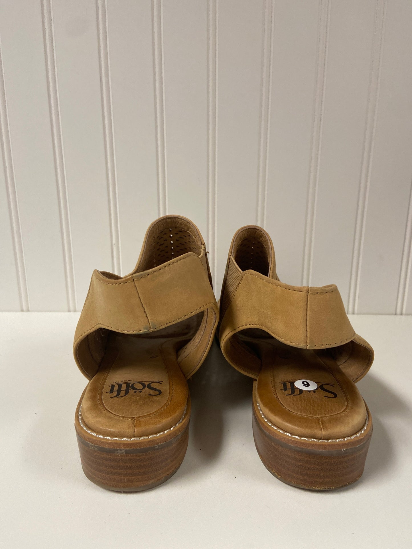 Brown Sandals Heels Kitten Soft Surroundings, Size 9