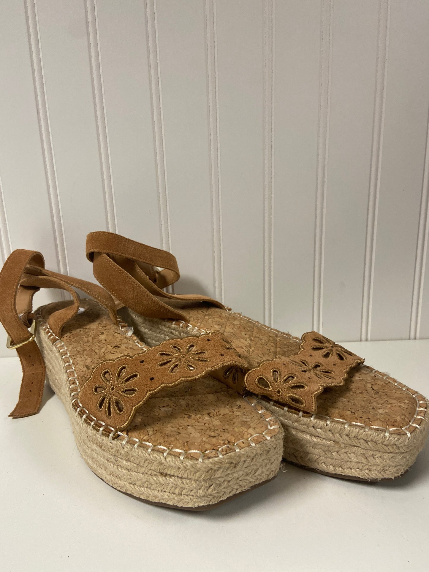 Tan Sandals Heels Wedge Crown Vintage, Size 9.5
