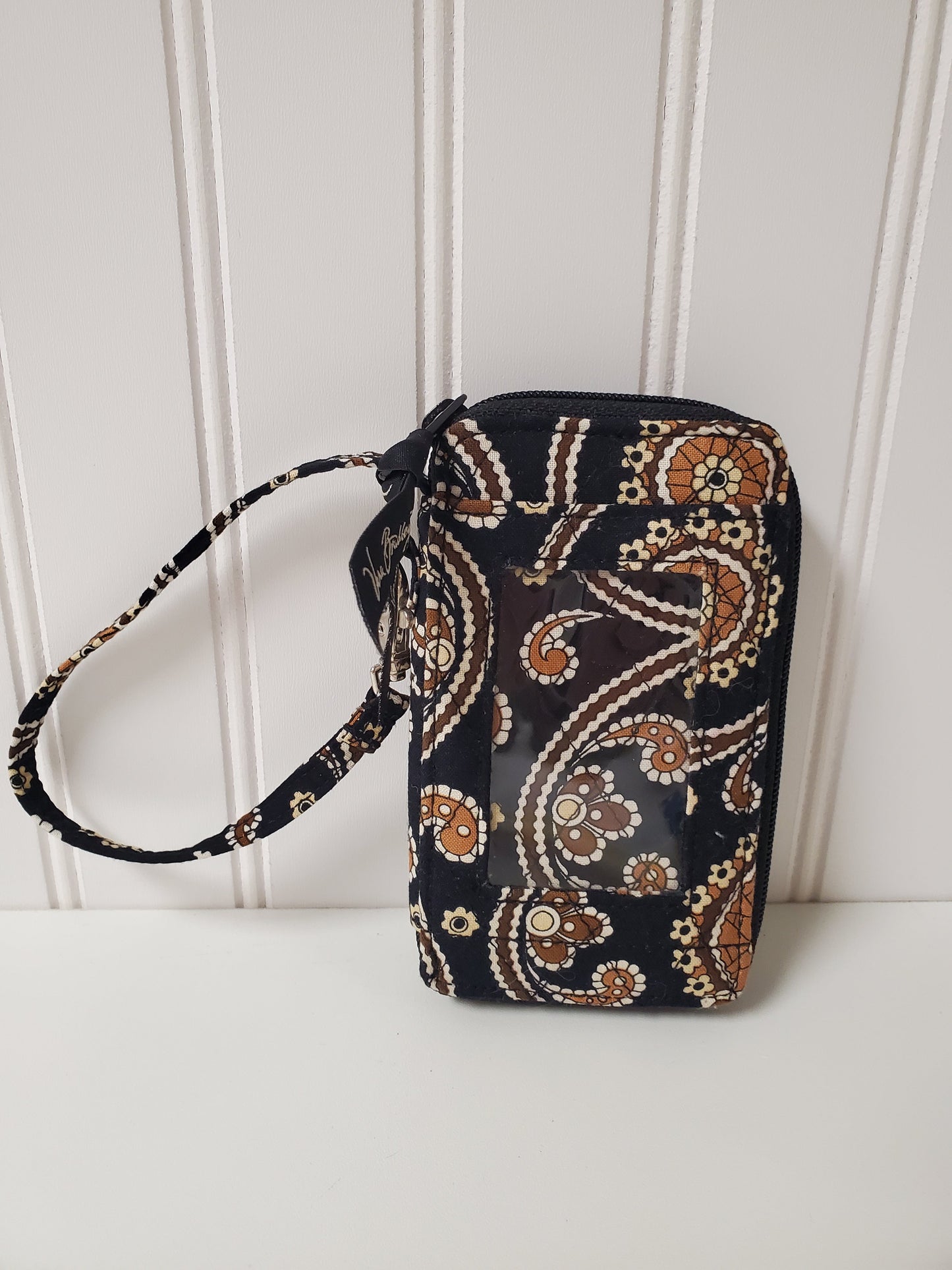 Wristlet By Vera Bradley  Size: Medium