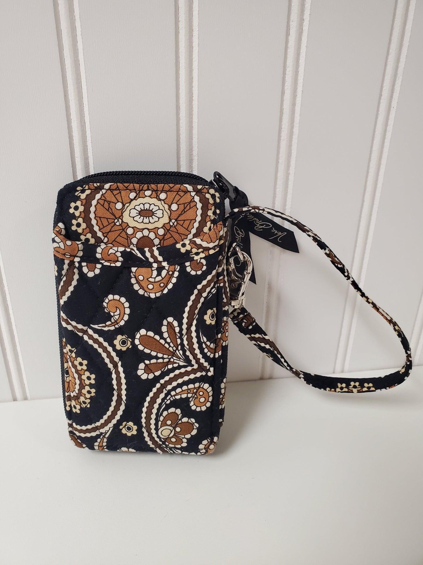 Wristlet By Vera Bradley  Size: Medium