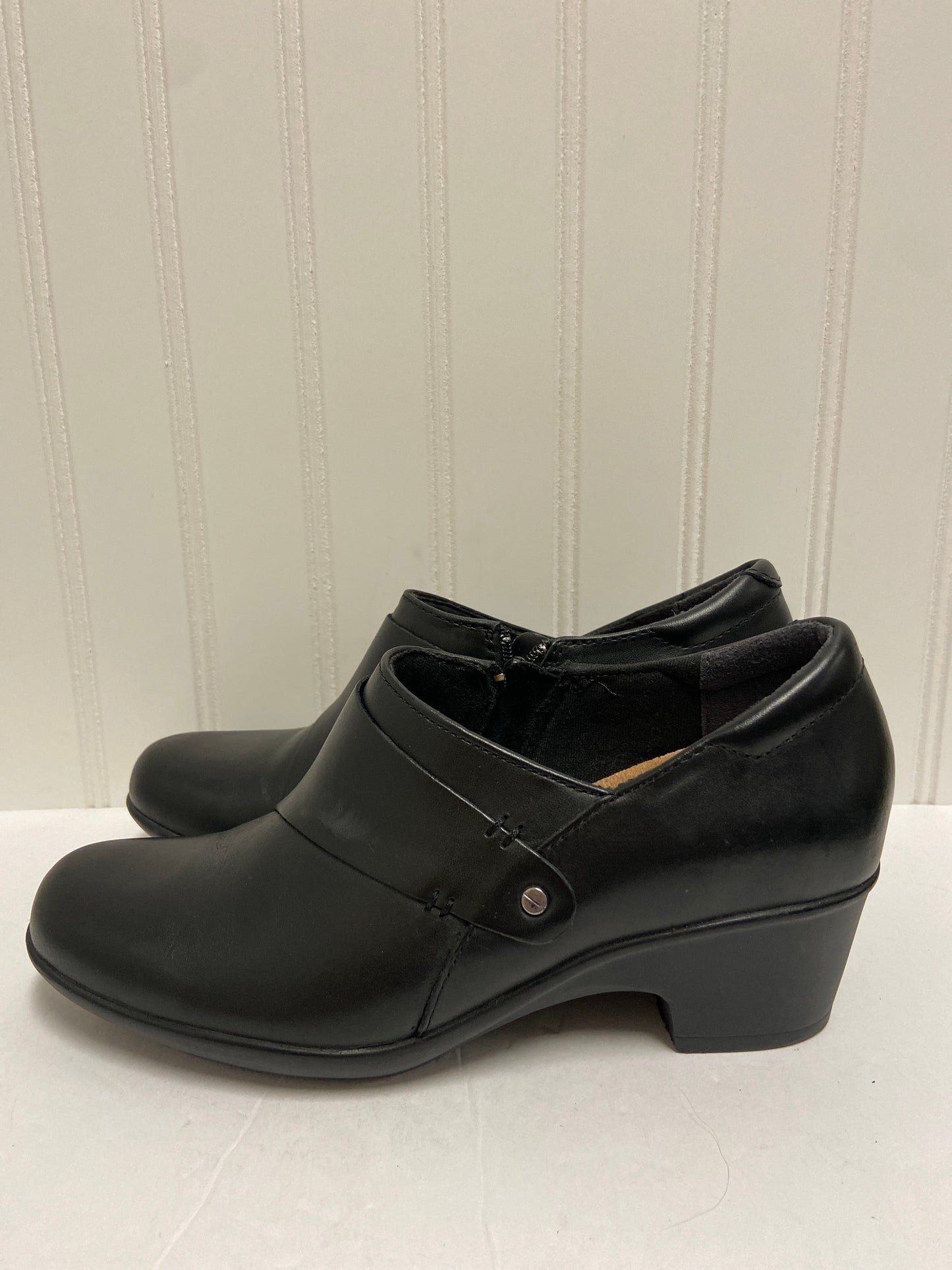 Shoes Heels Block By Clarks  Size: 7