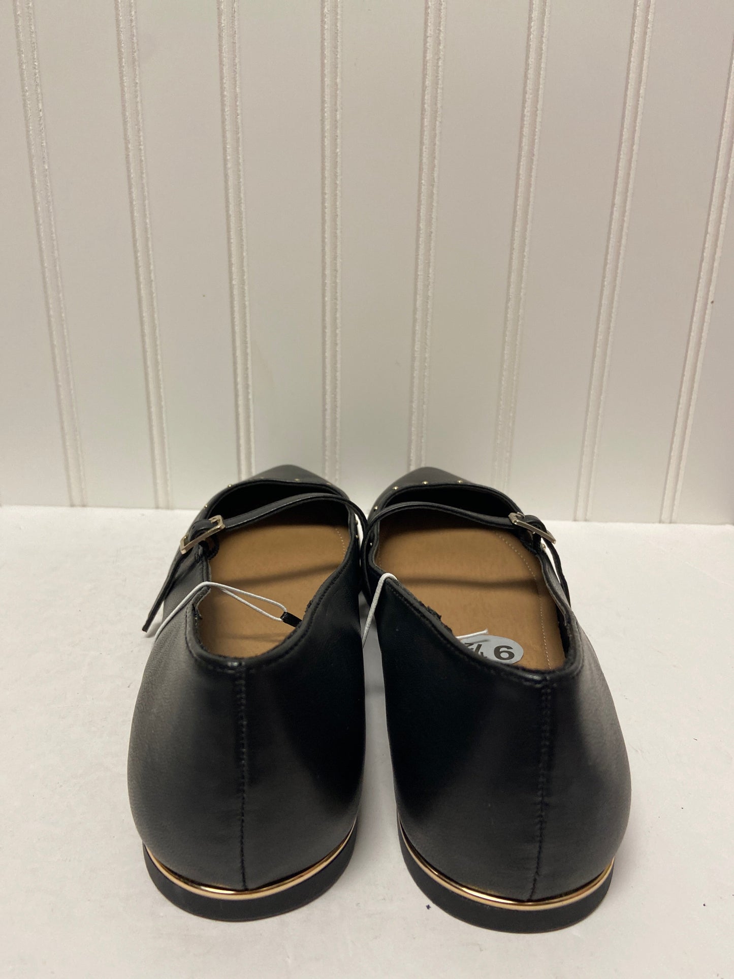 Black Shoes Flats Report, Size 9.5