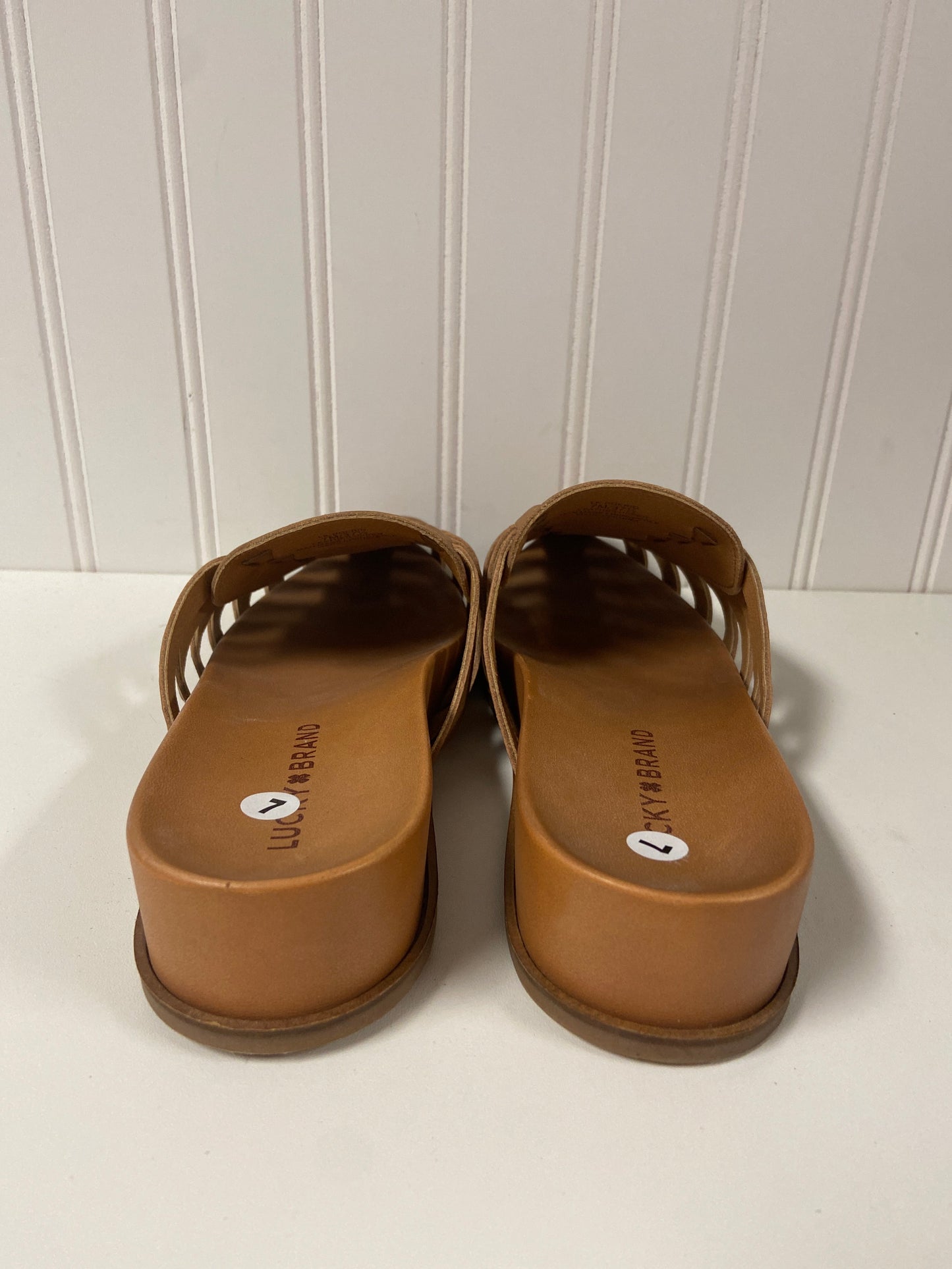 Brown Shoes Flats Lucky Brand, Size 7