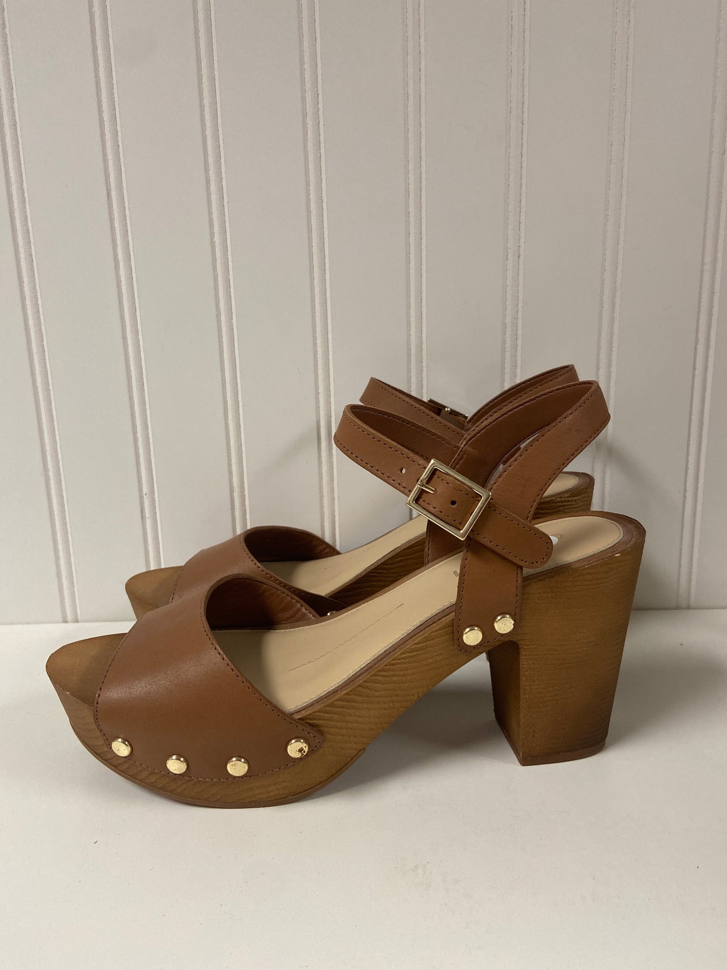 Brown Sandals Heels Block Gianni Bini, Size 7