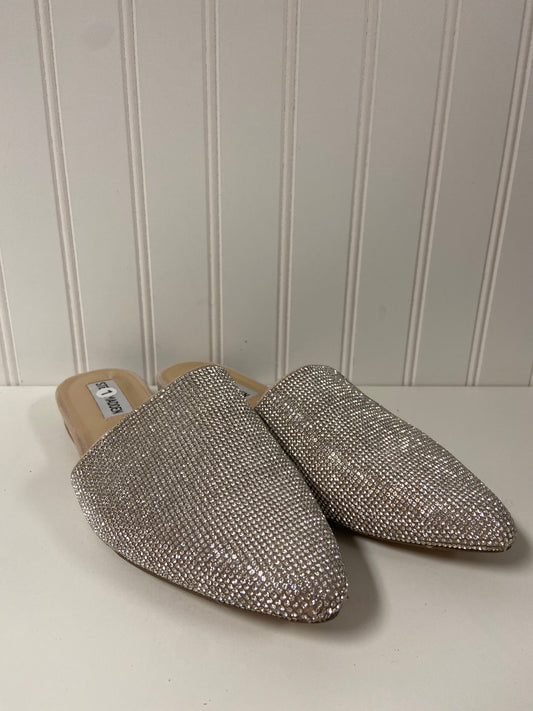 Silver & Tan Shoes Flats Steve Madden, Size 7