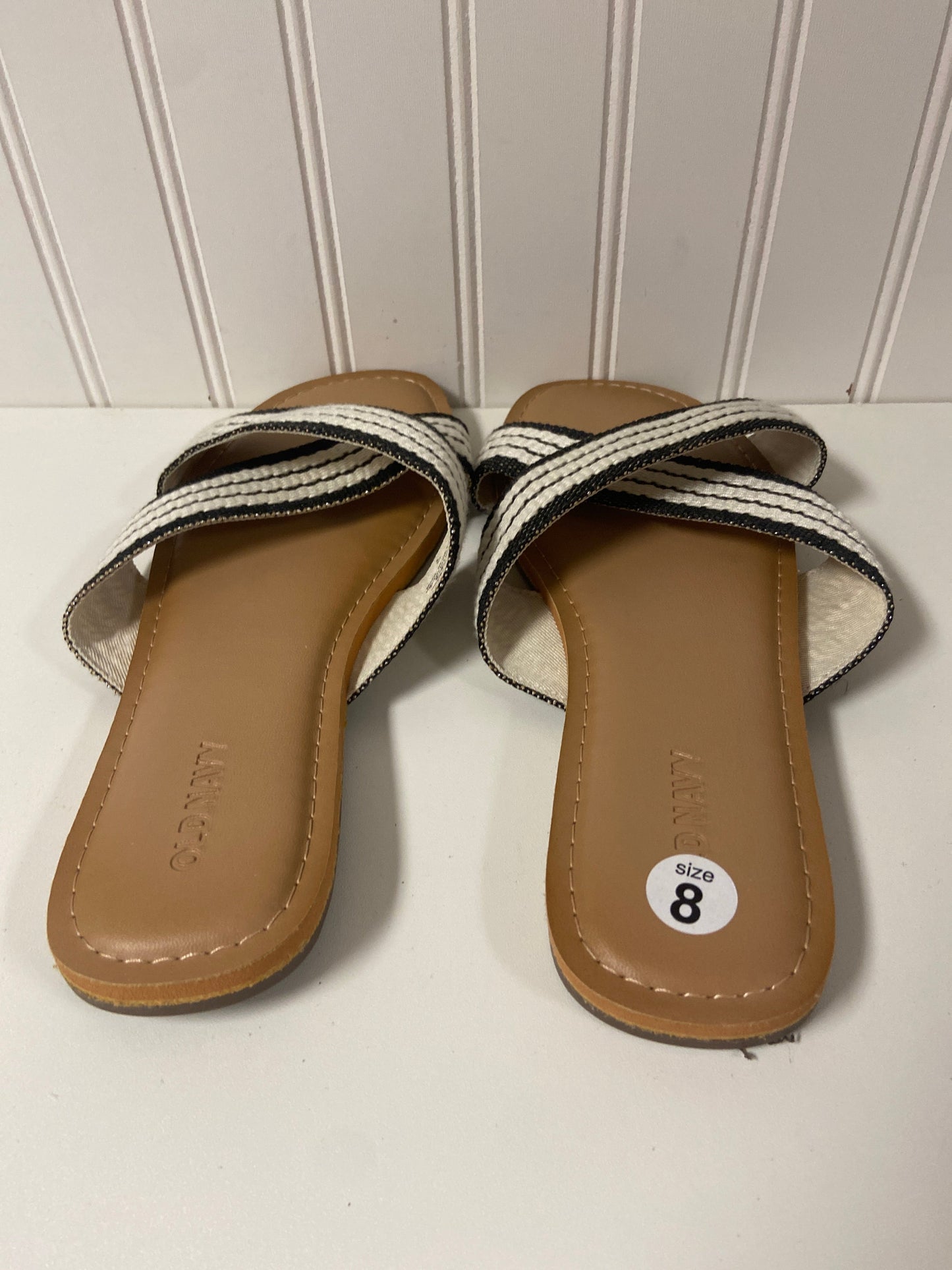 Sandals Flats By Old Navy In Black & White, Size: 8