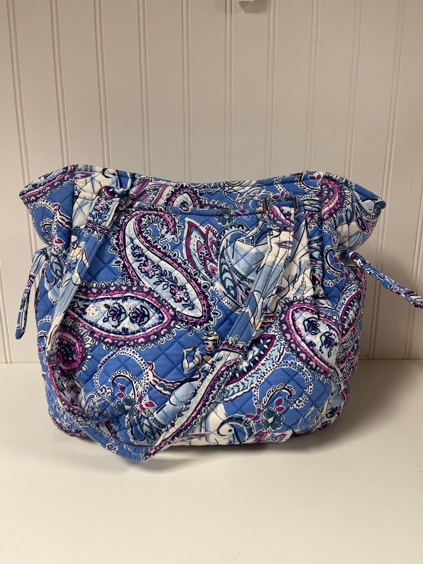 Handbag By Vera Bradley, Size: Large