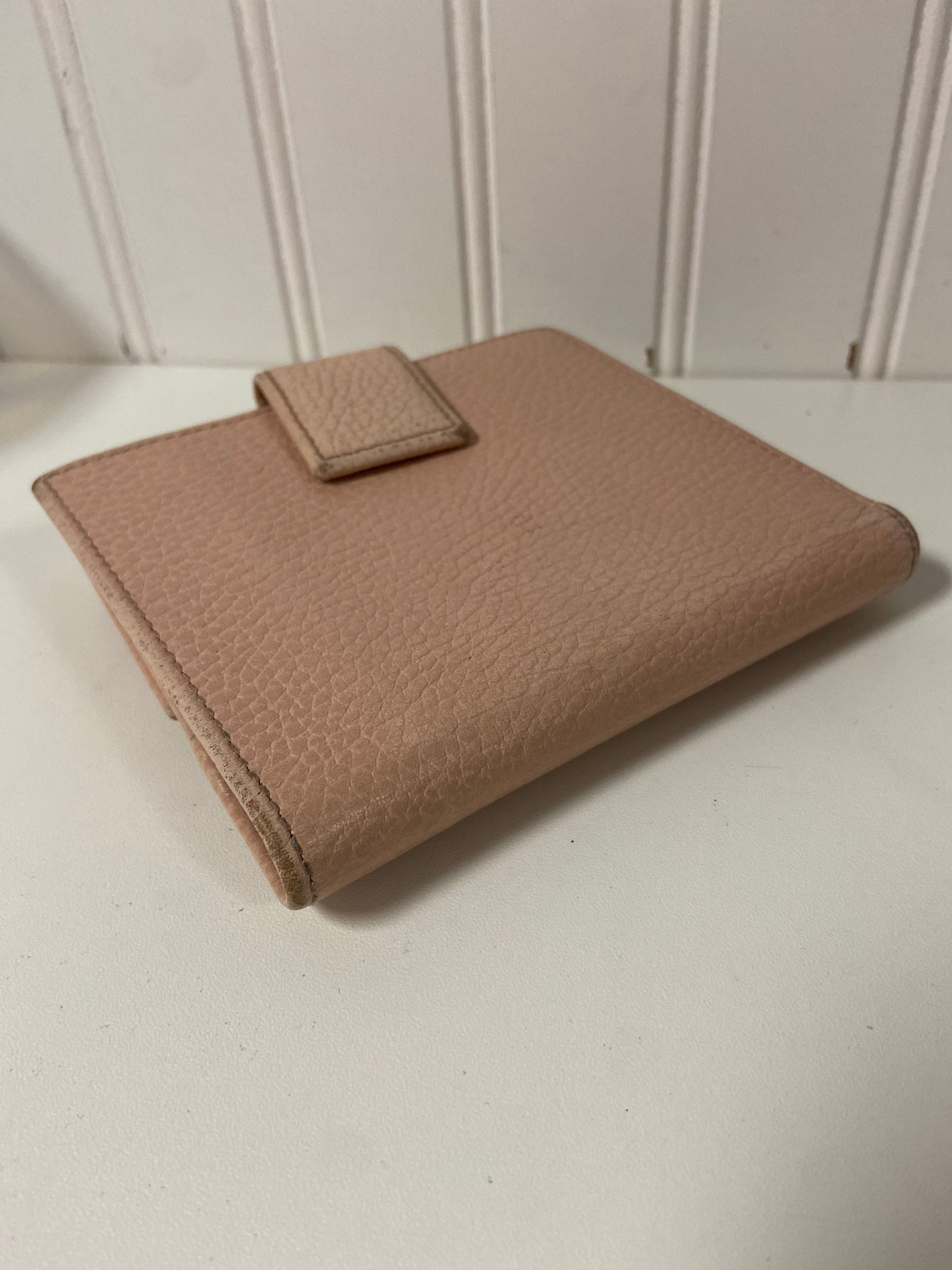 Wallet Luxury Designer By Gucci, Size: Medium