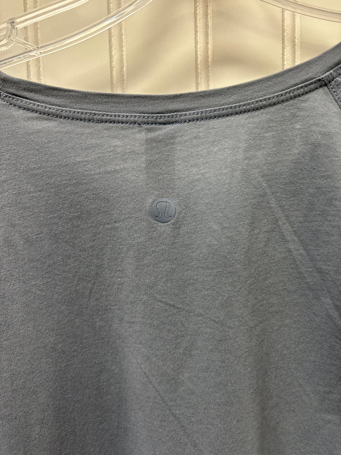 Athletic Top Long Sleeve Crewneck By Lululemon In Blue, Size: S