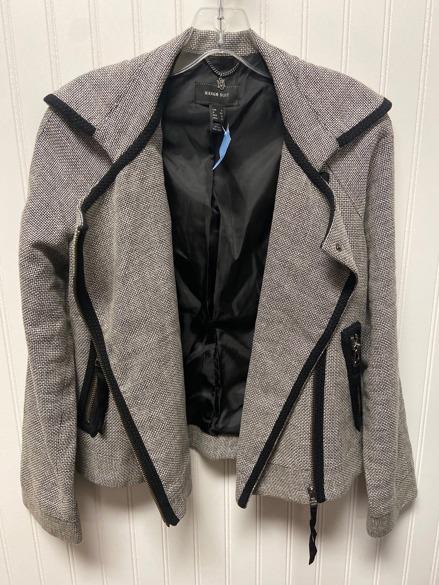 Blazer By Clothes Mentor  Size: S