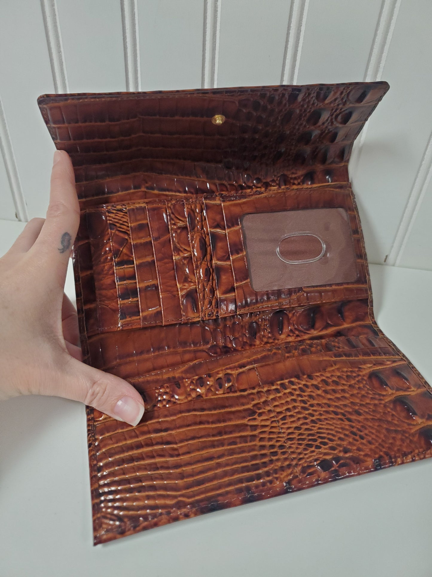 Wallet Designer By Brahmin, Size: Large