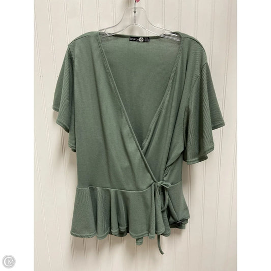 Top Short Sleeve By Boohoo Boutique In Green, Size: 3x