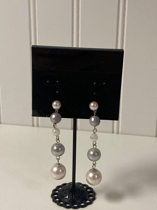 Earrings Dangle/drop By Clothes Mentor