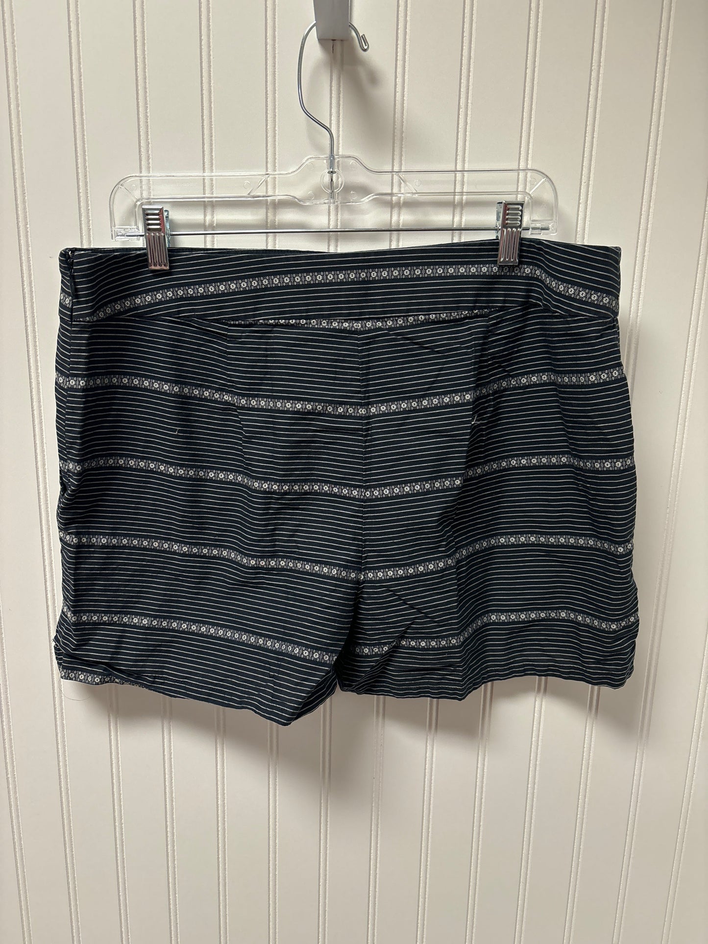 Navy Shorts Loft, Size 12