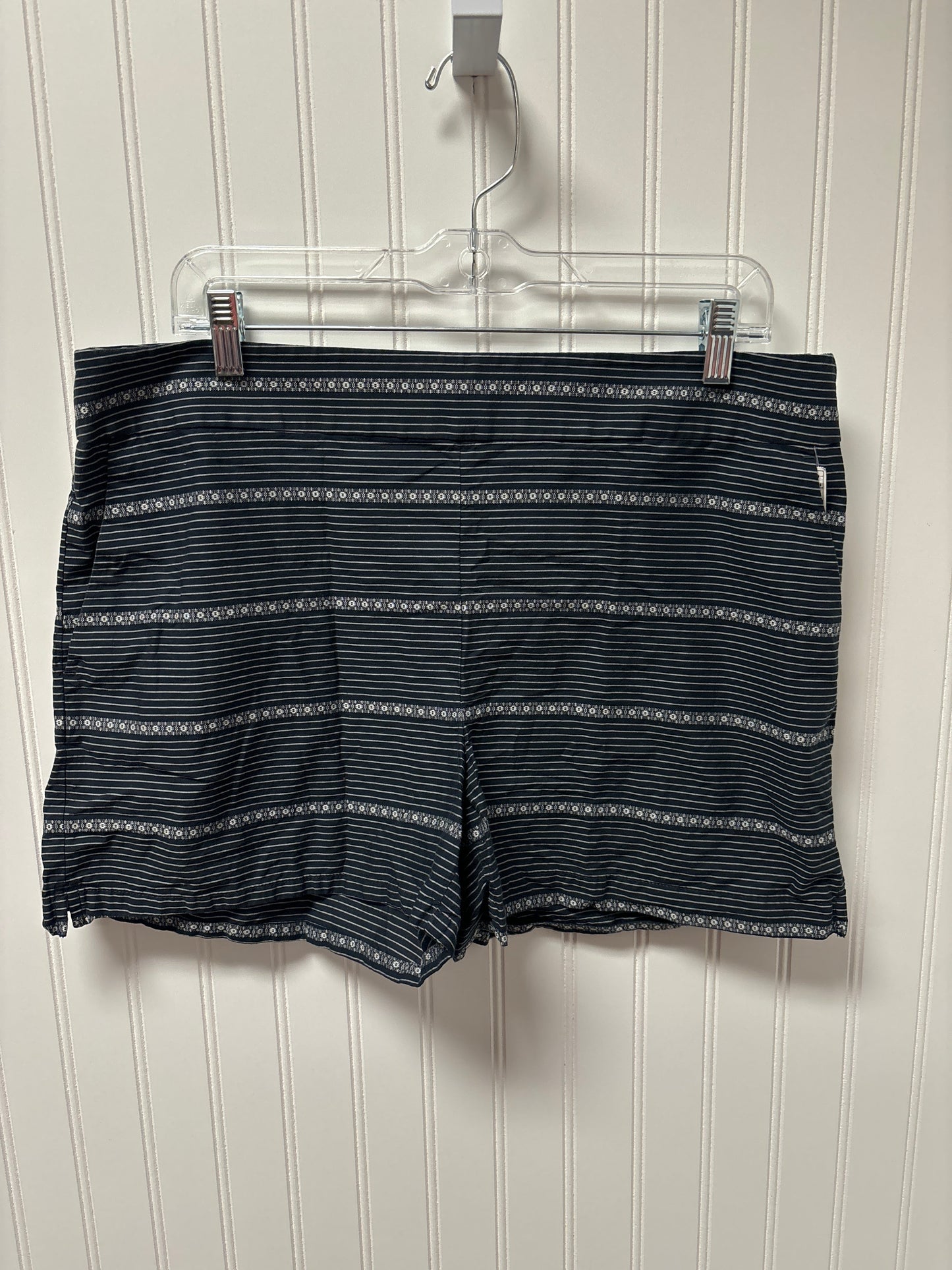 Navy Shorts Loft, Size 12