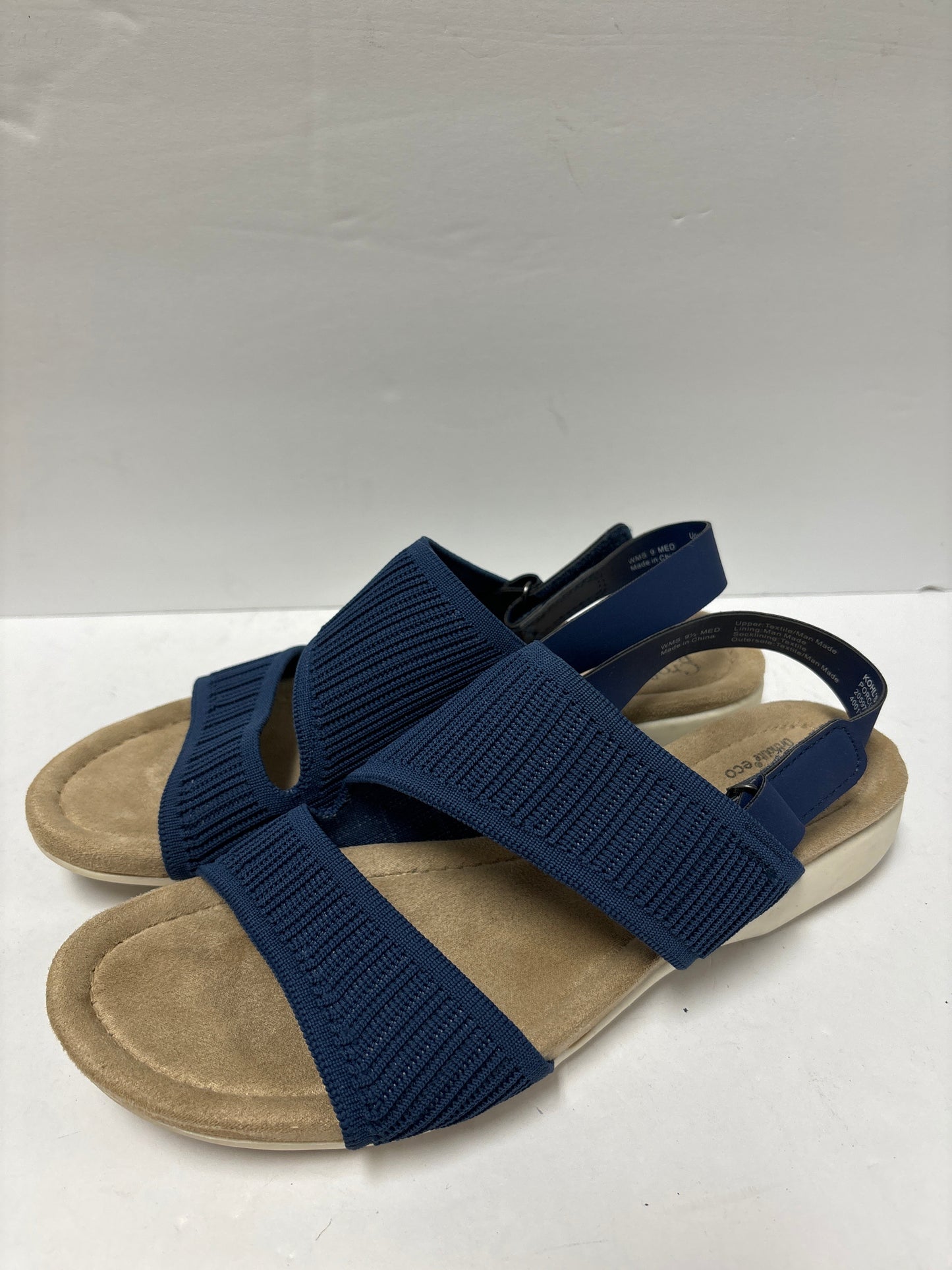 Navy Sandals Flats Croft And Barrow, Size 9.5