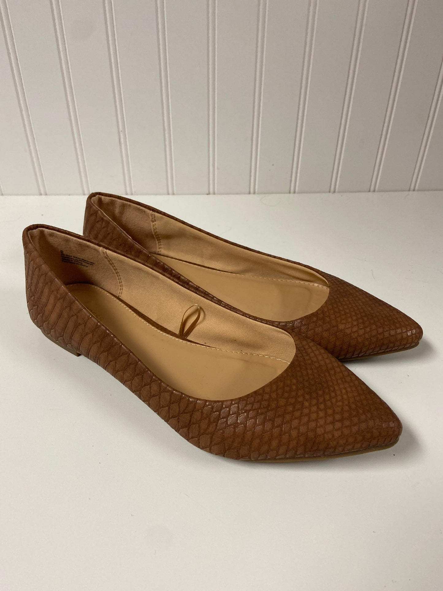 Brown Shoes Flats Express, Size 9