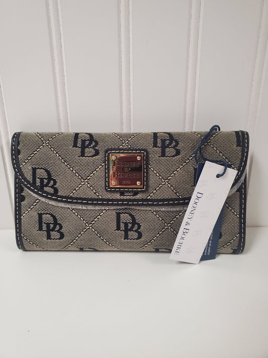 Wallet Designer Dooney And Bourke, Size Medium